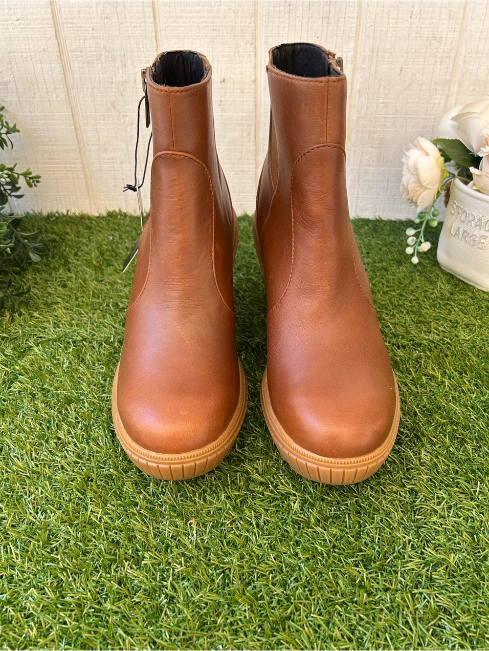 SOREL women 
Ona Ave'' Zip Wedge Booties Color: Velvet Tan, Gum 2 size 9.5 new - Picture 12 of 16